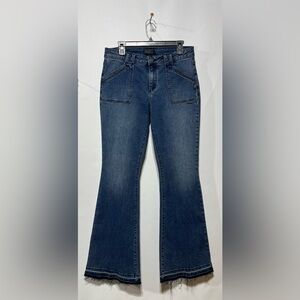 Silver Suki Flare Jeans Medium Wash Women’s Size 32 Inseam 33”